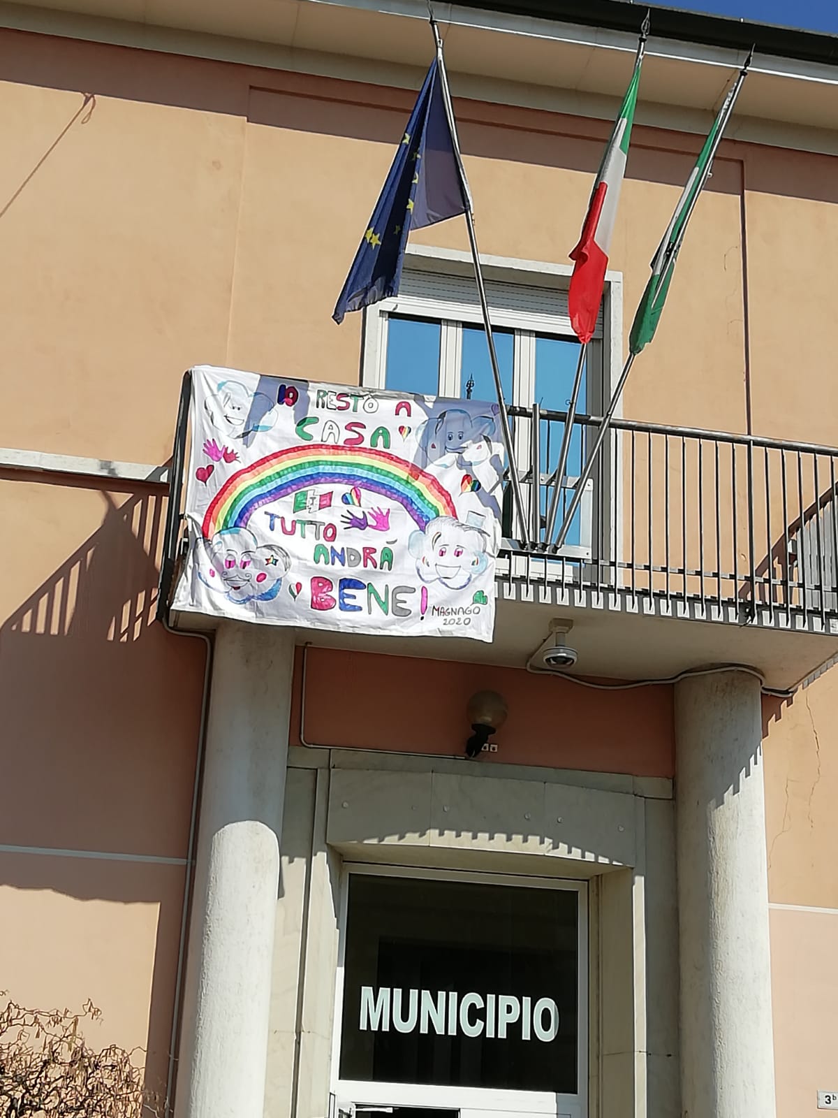 State a casa – Tutto andrà bene  un invito a tutti i bambini e i ragazzi di Magnago